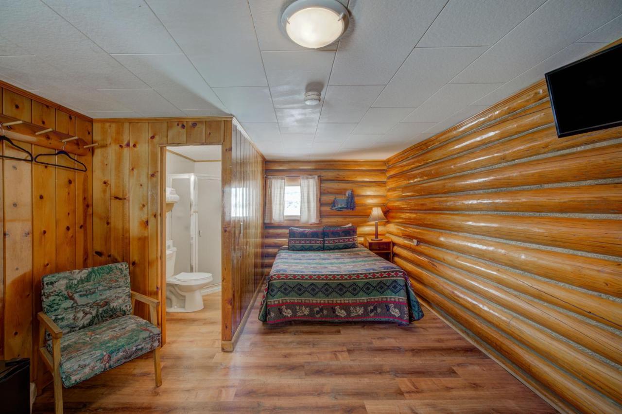Sportsman'S Lodge Ennis Dış mekan fotoğraf