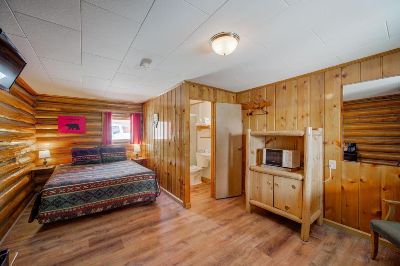 Sportsman'S Lodge Ennis Dış mekan fotoğraf