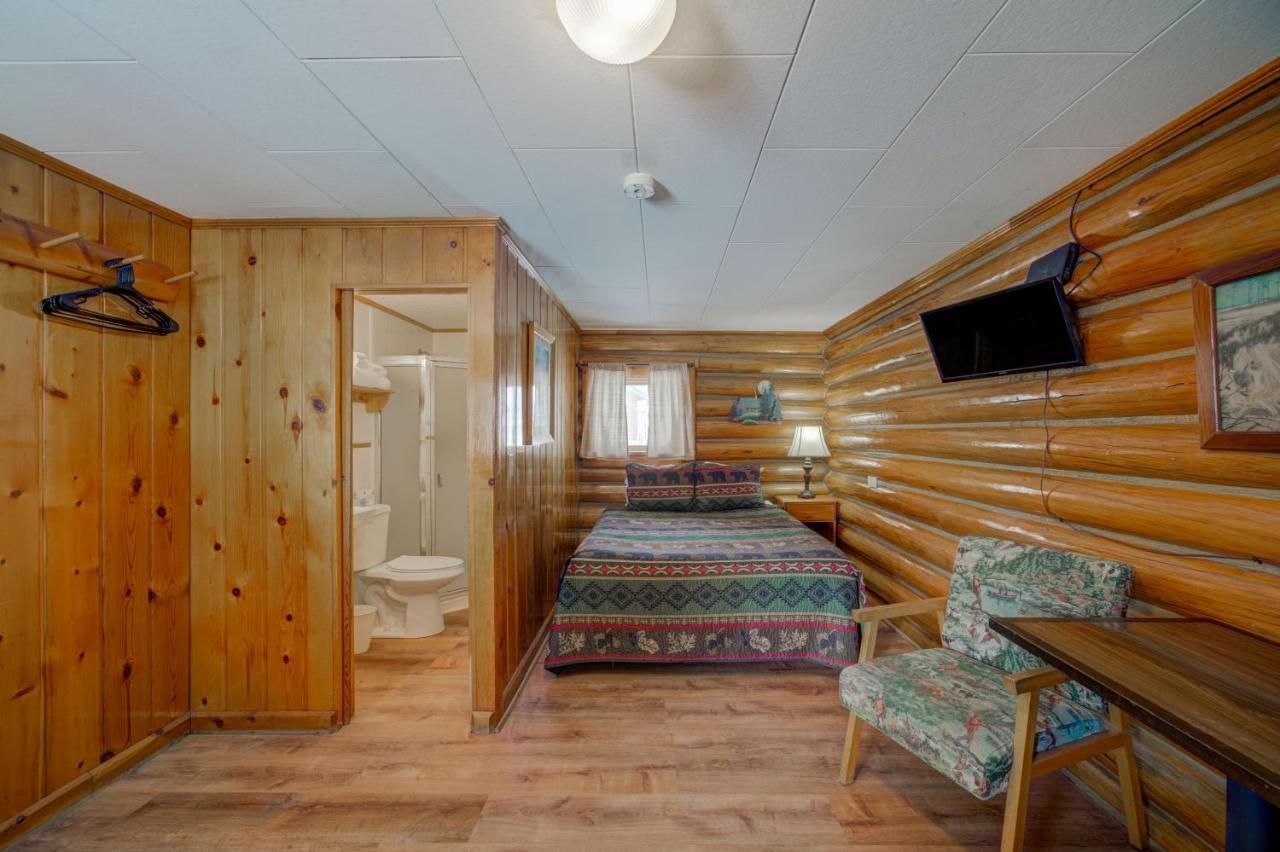 Sportsman'S Lodge Ennis Dış mekan fotoğraf