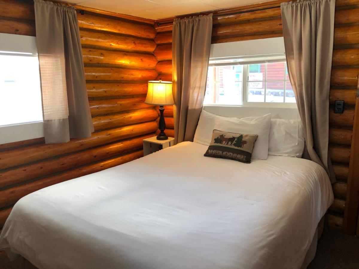 Sportsman'S Lodge Ennis Dış mekan fotoğraf