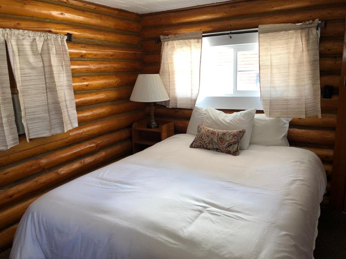 Sportsman'S Lodge Ennis Dış mekan fotoğraf